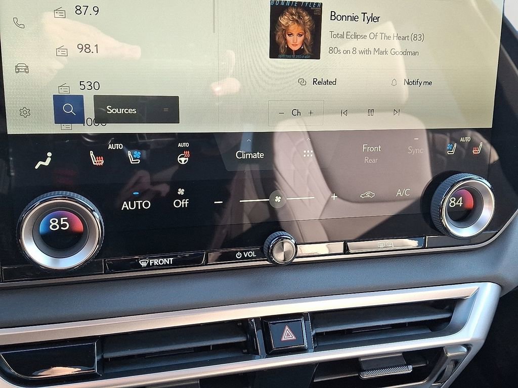 Used 2025 Lexus RX 350 Premium image 17