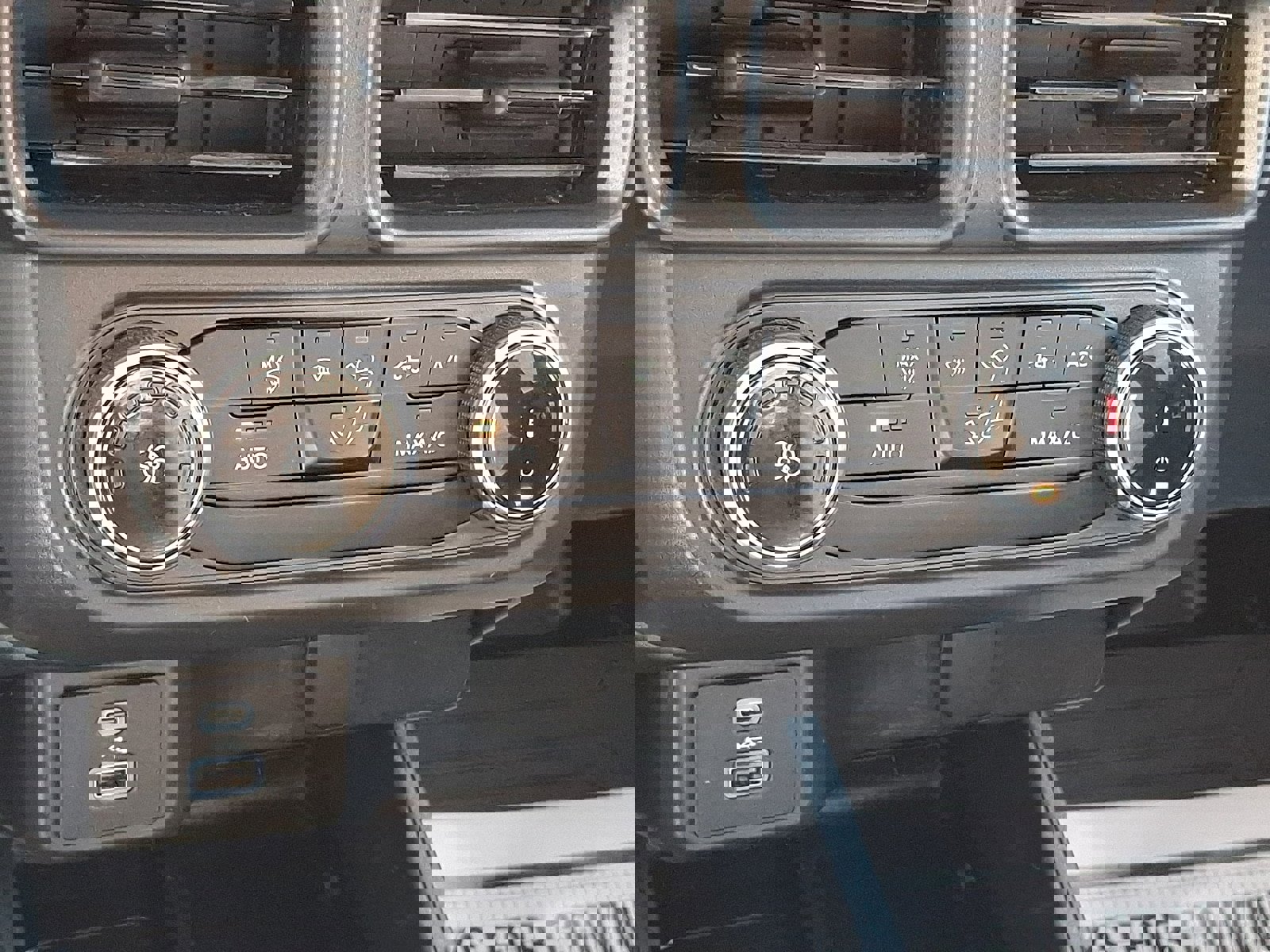 Certified 2023 Ford Maverick XL w/ Equipment Group 100A Standard image 15