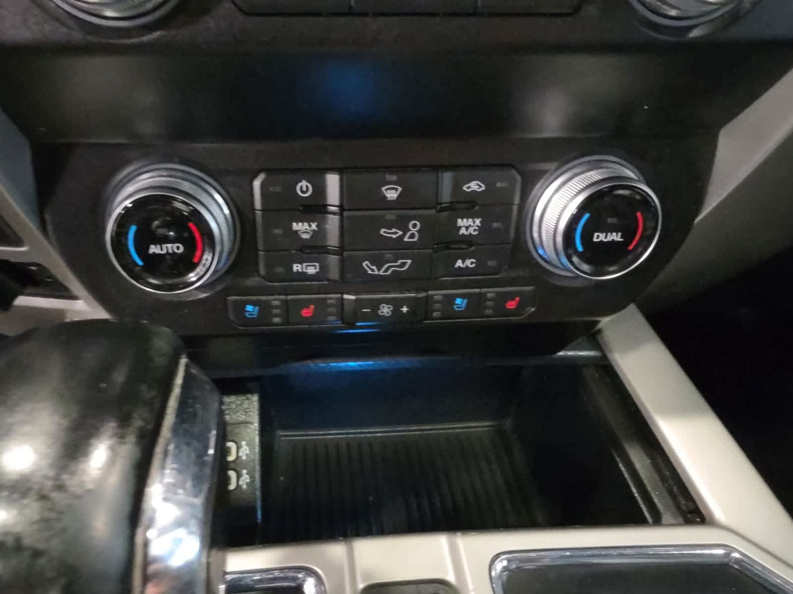 Used 2020 Ford F150 Lariat w/ Equipment Group 502A Luxury AWD/4WD image 30