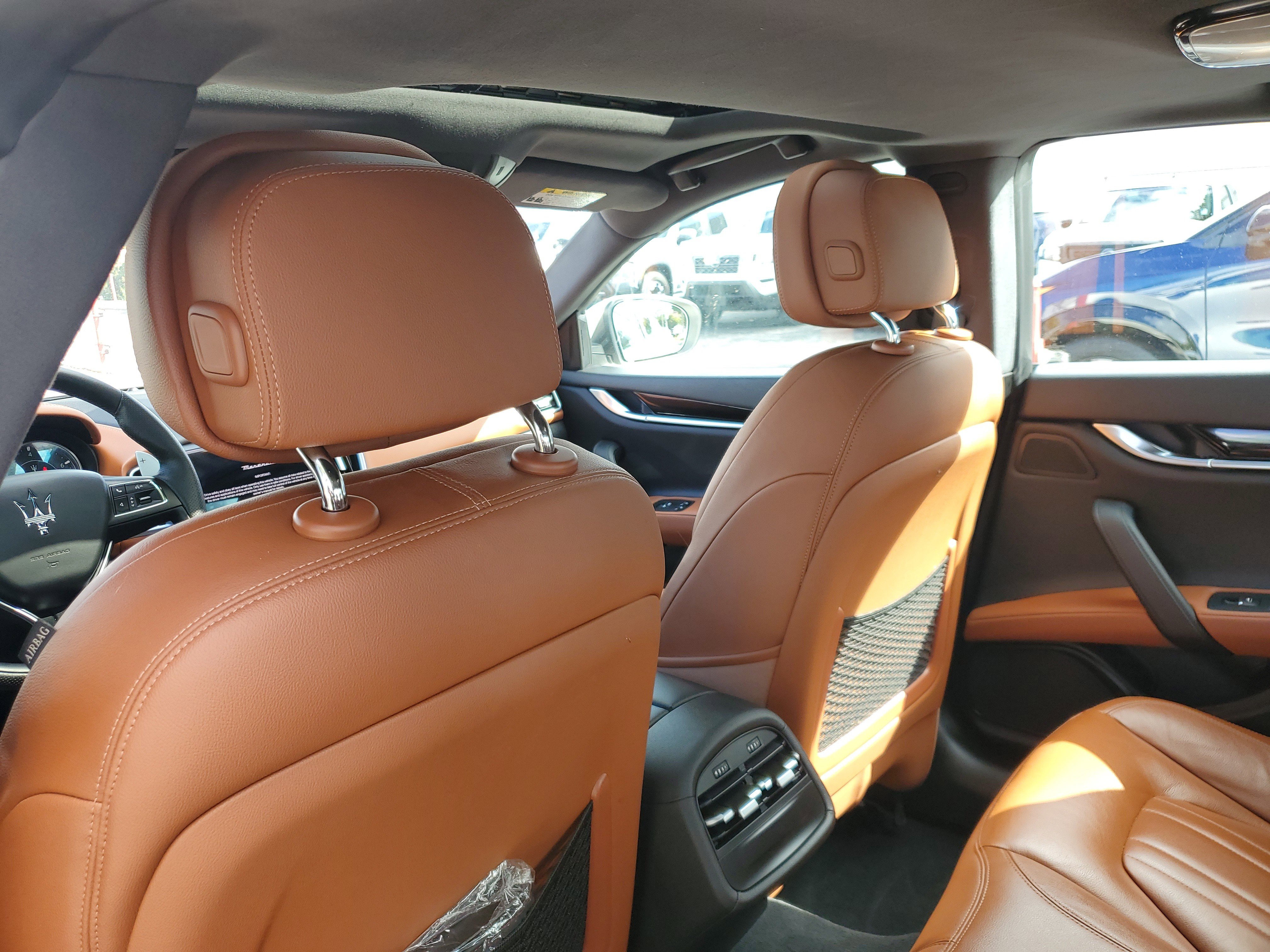 Used 2022 Maserati Ghibli Modena image 14