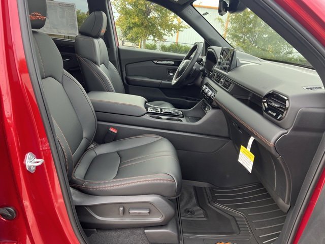 New 2025 Honda Pilot TrailSport image 32