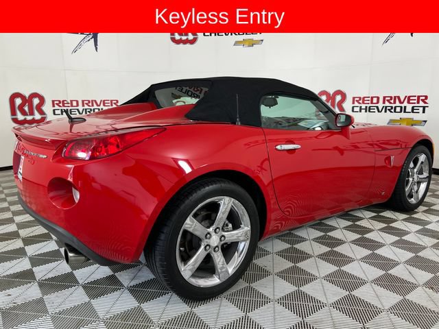 Used 2007 Pontiac Solstice GXP w/ Premium Package RWD image 8