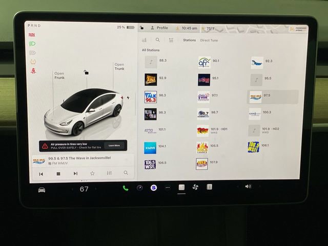 Used 2023 Tesla Model 3 Standard Range image 12