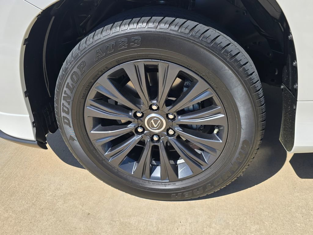 Used 2022 Lexus GX 460 Premium w/ Accessory Package AWD/4WD image 9