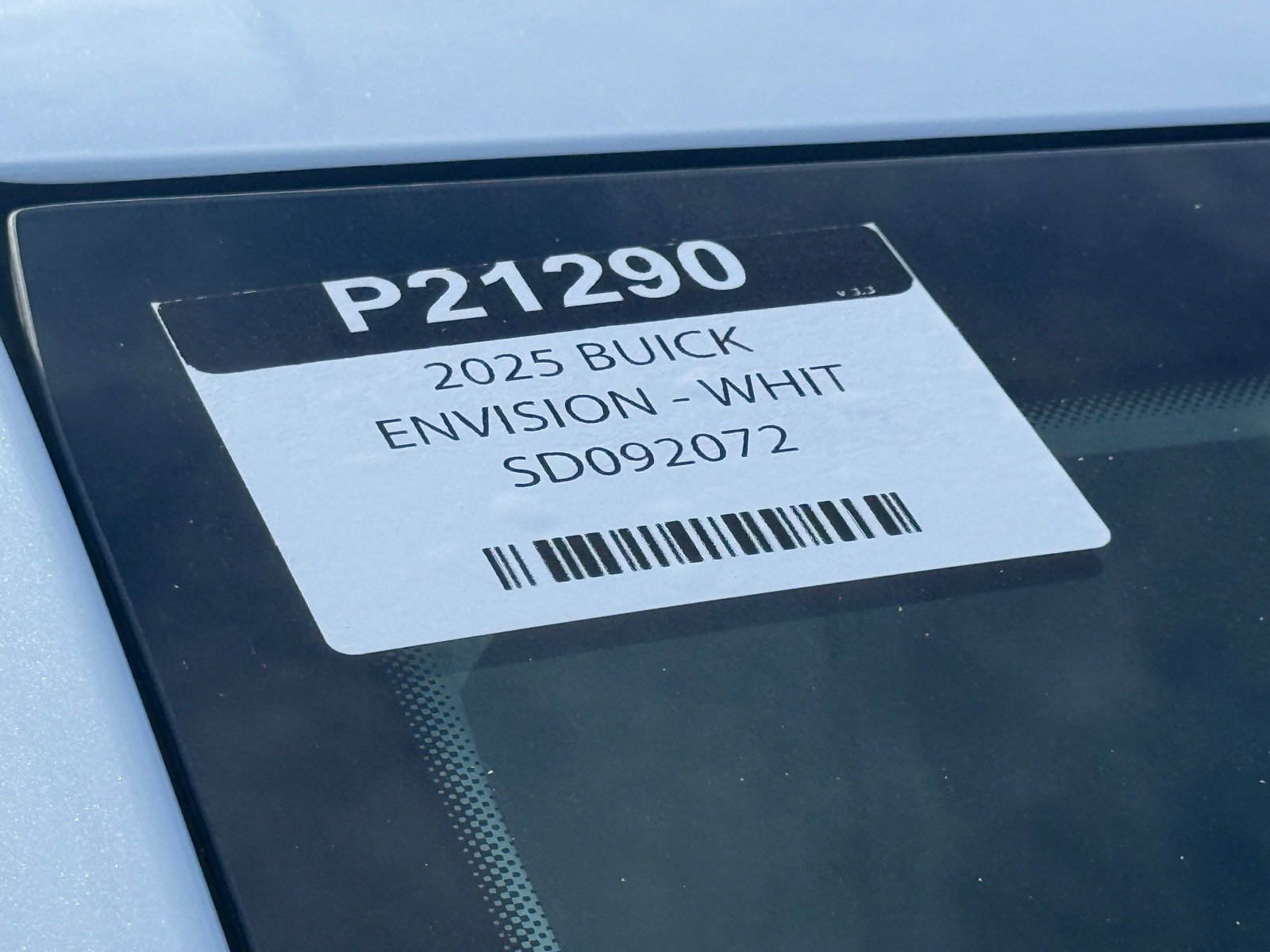 Used 2025 Buick Envision Avenir AWD/4WD image 33