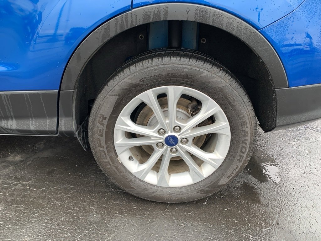 Used 2017 Ford Escape SE w/ Equipment Group 201A image 12