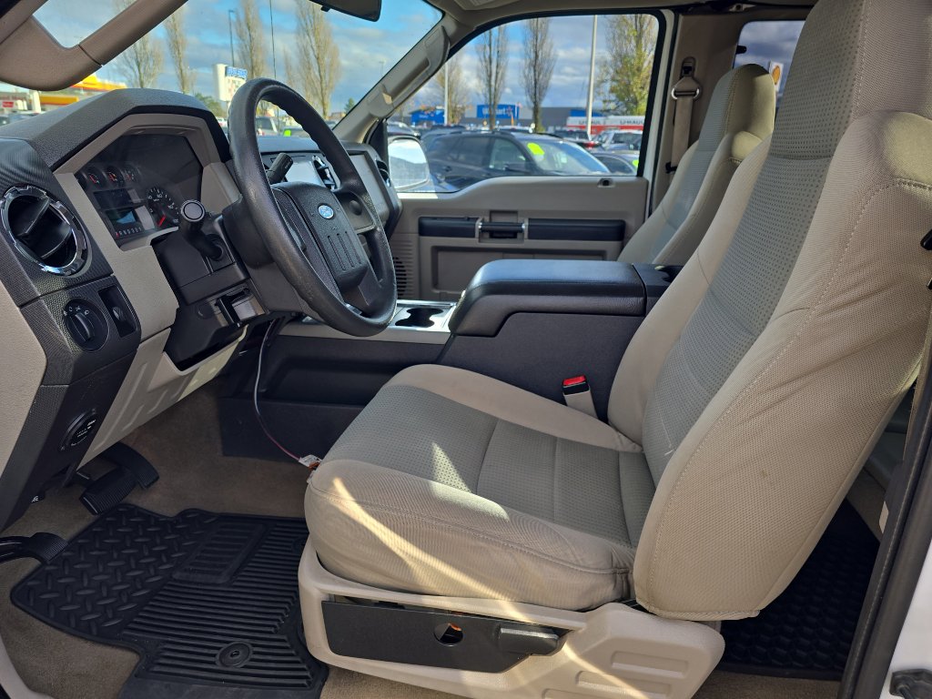 Used 2008 Ford F350 XLT image 13