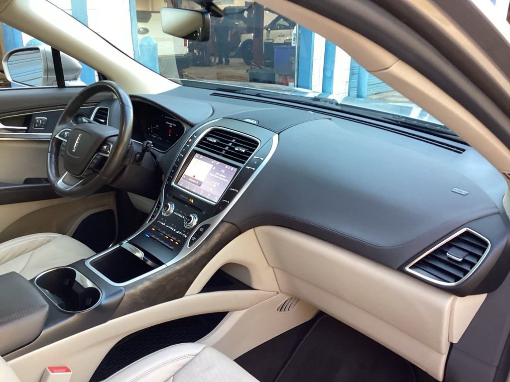 Used 2020 Lincoln Nautilus Reserve w/ Cargo Utility Package image 32