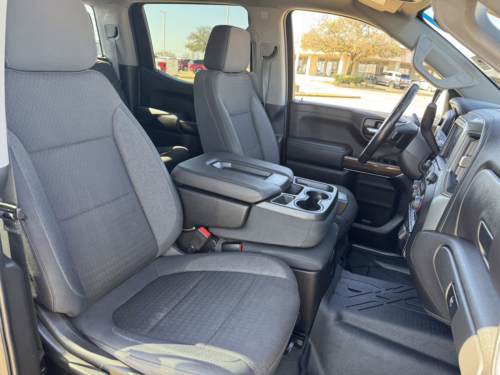 Used 2020 Chevrolet Silverado 1500 LT w/ Texas Edition image 27