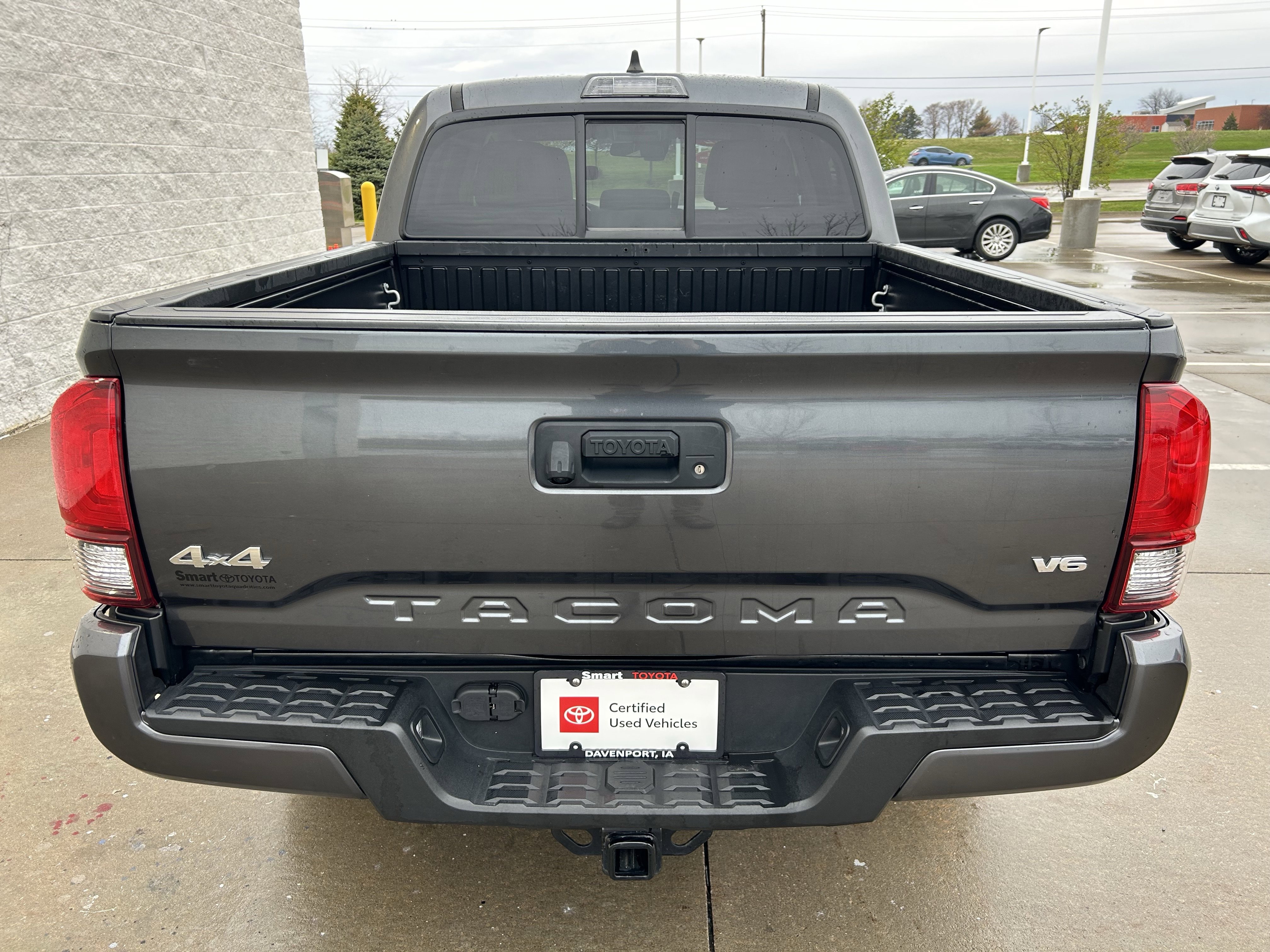 Used 2022 Toyota Tacoma SR image 5