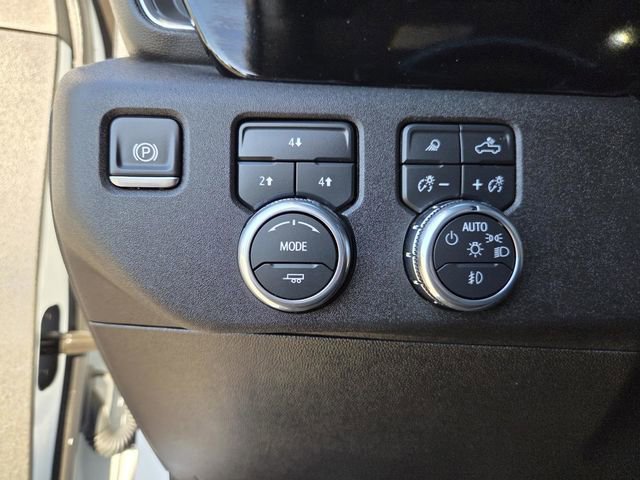 Used 2025 GMC Sierra 2500 SLE w/ SLE Value Package; AWD/4WD image 19