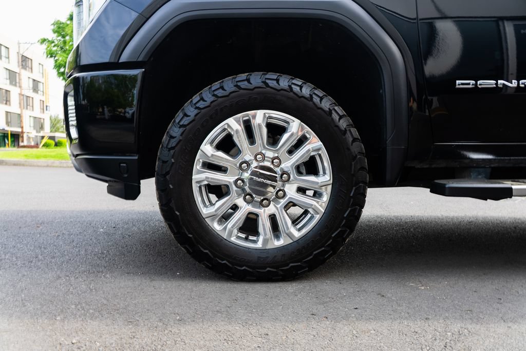 Used 2020 GMC Sierra 2500 Denali w/ Denali Ultimate Package AWD/4WD image 7