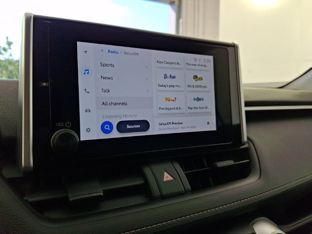 Used 2023 Toyota RAV4 LE FWD image 19