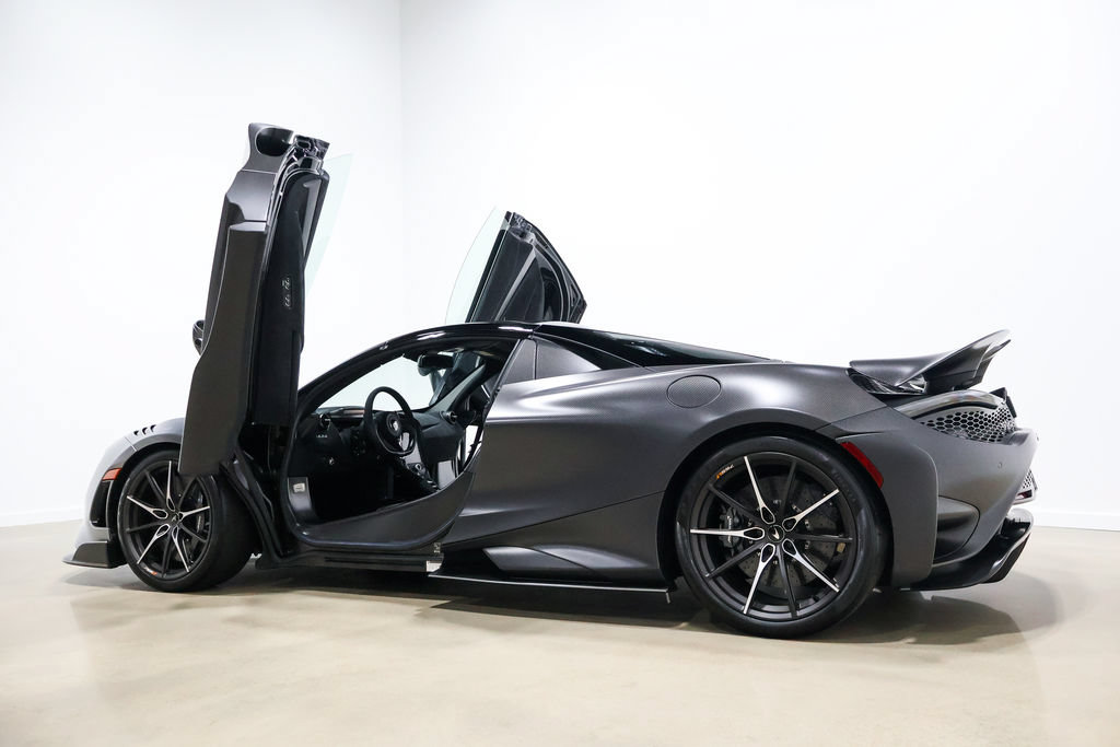 Used 2022 McLaren 765LT RWD image 15