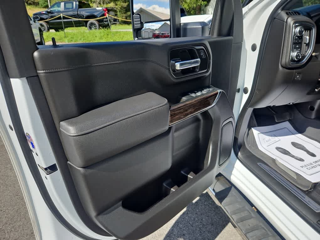 Used 2023 GMC Sierra 2500 SLE w/ Remote Start Package AWD/4WD image 9