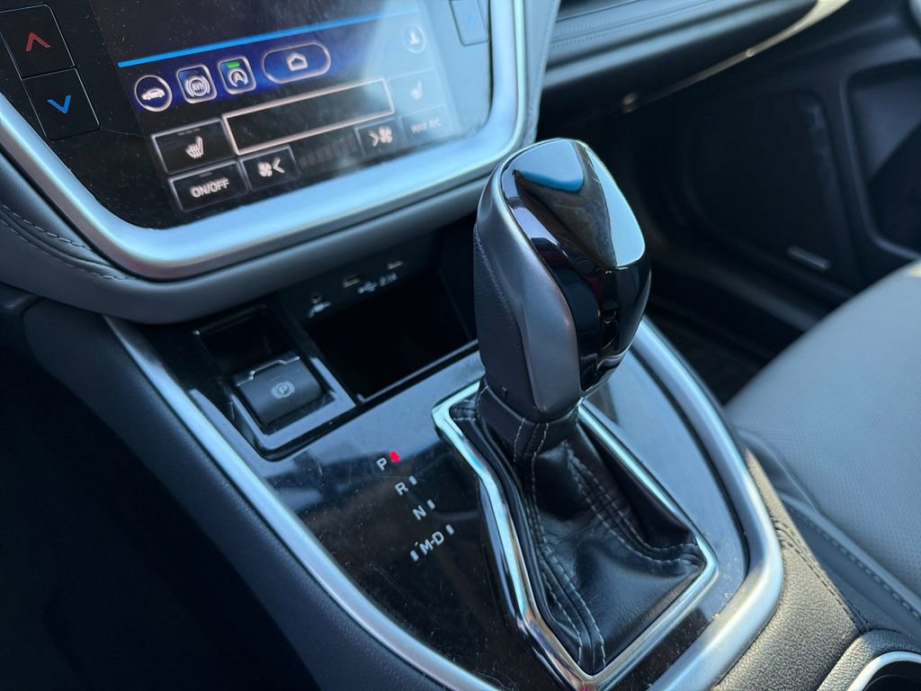 Used 2020 Subaru Outback Limited image 24