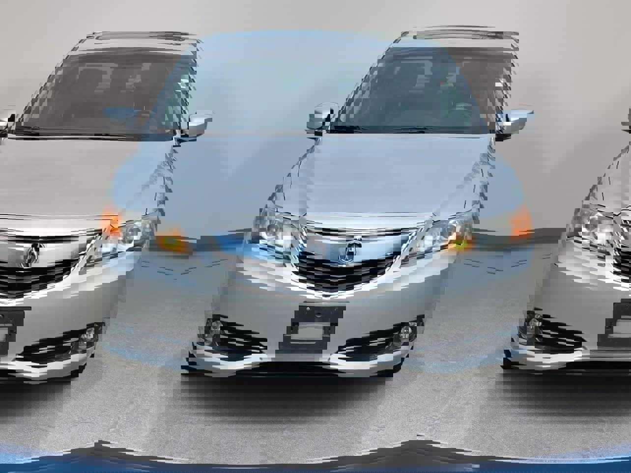 Used 2013 Acura ILX Hybrid w/ Technology Package image 2