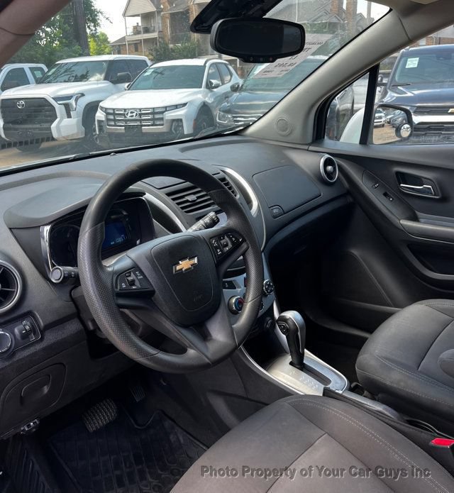 Used 2016 Chevrolet Trax LT AWD/4WD image 15