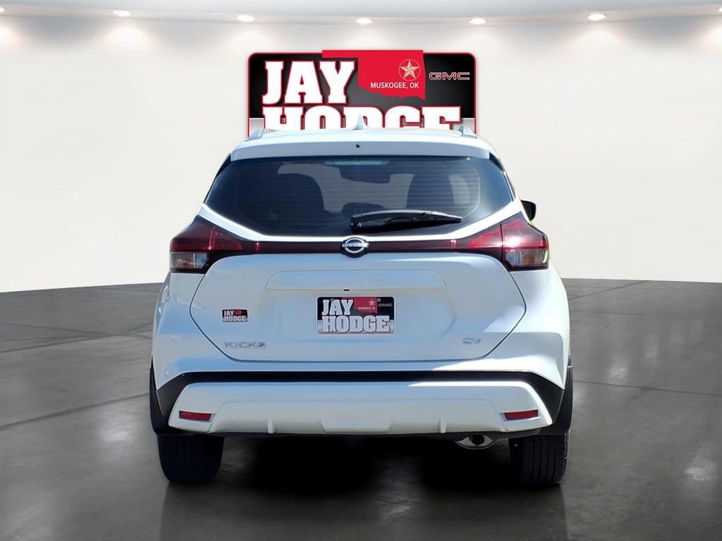 Used 2024 Nissan Kicks SV FWD image 5
