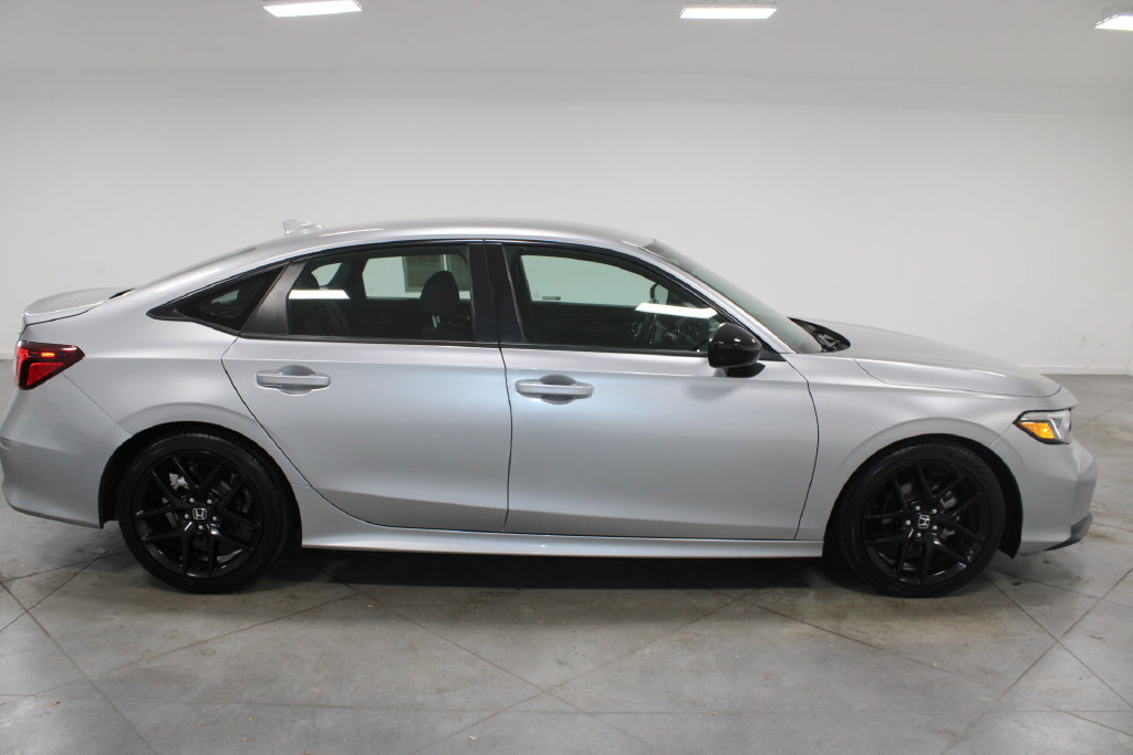 Used 2025 Honda Civic Sport image 11