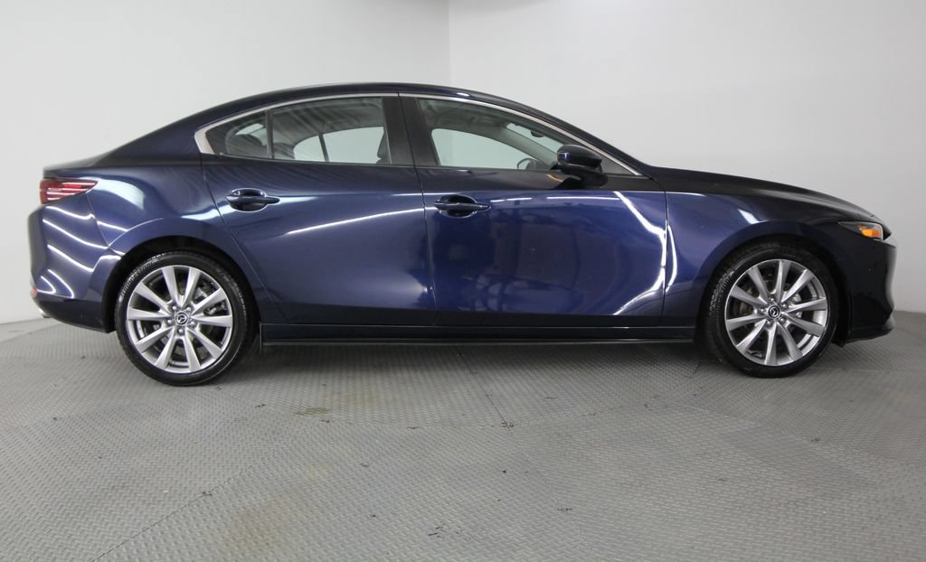 Used 2019 MAZDA MAZDA3 Sedan w/ Preferred Package FWD image 5