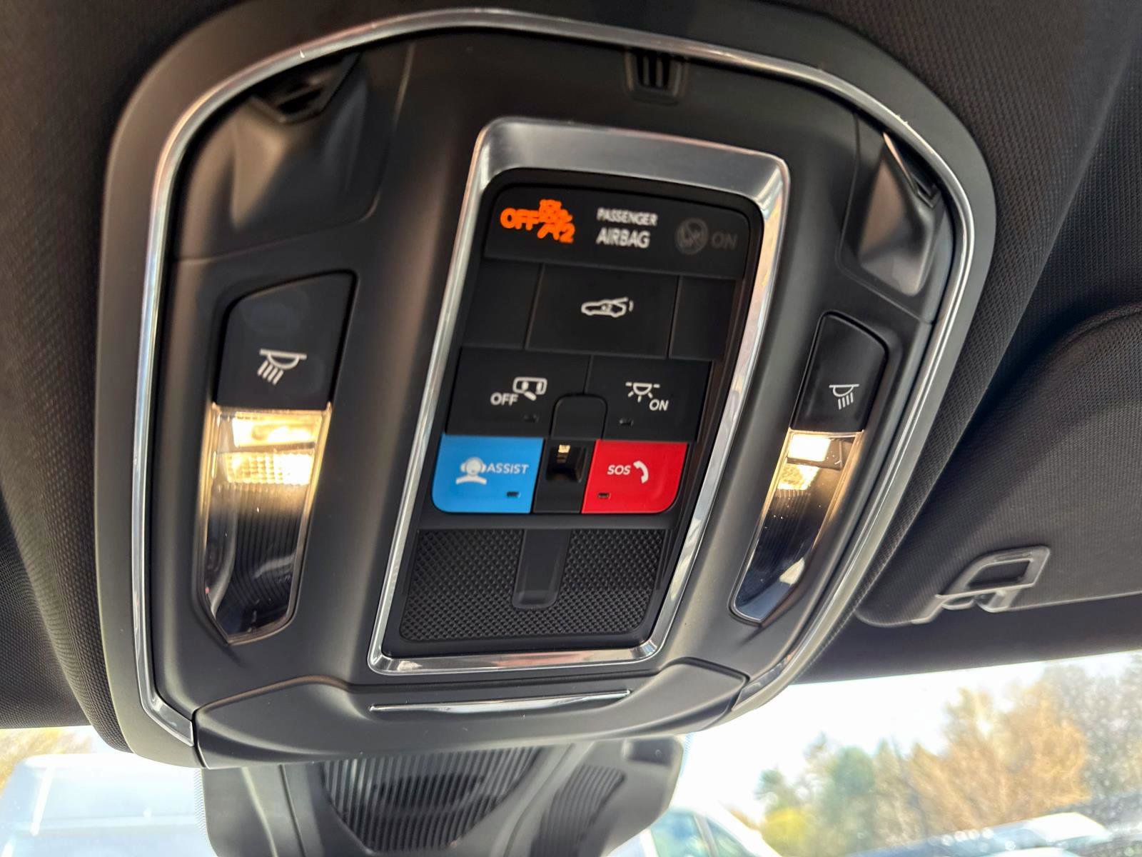 Used 2024 Dodge Charger Daytona Scat Pack w/ Plus Group AWD/4WD image 18