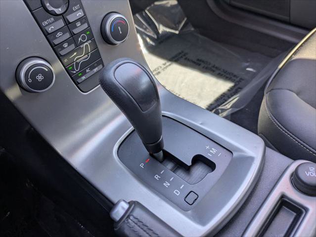 Used 2009 Volvo V50 2.4i FWD image 17