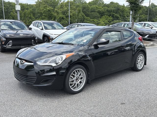 Used 2013 Hyundai Veloster FWD image 3