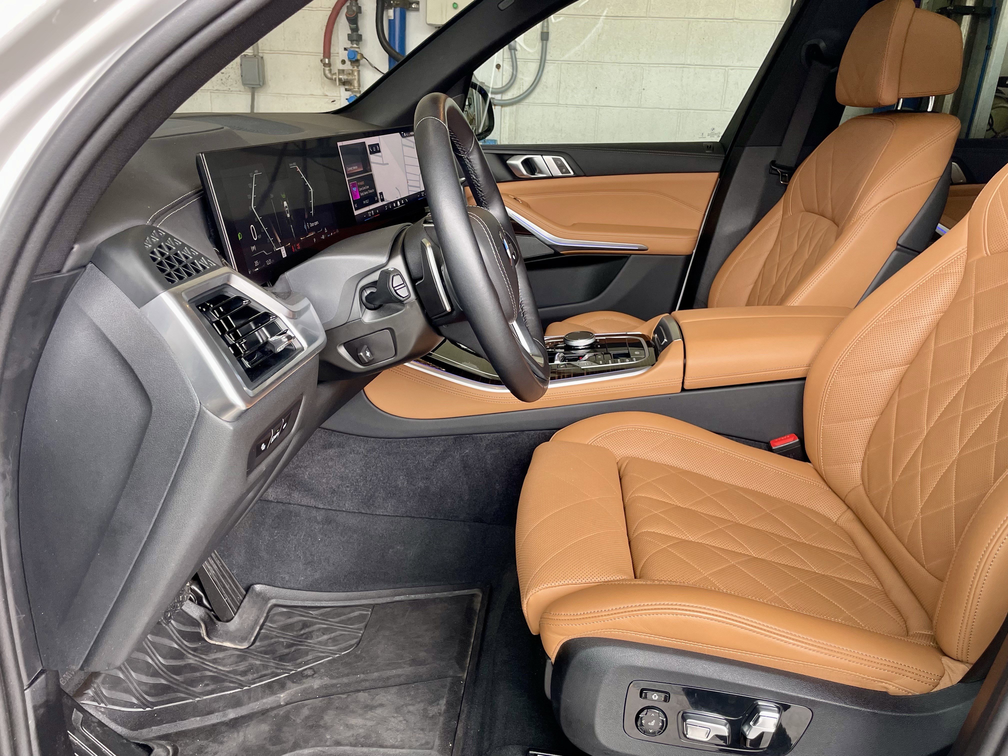 Used 2024 BMW X5 xDrive40i w/ Premium Package AWD/4WD image 14