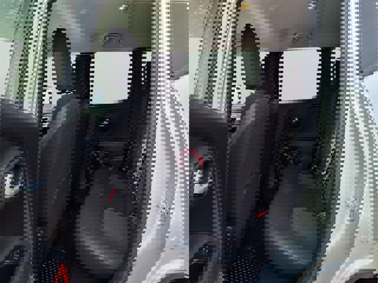 Used 2016 Jeep Renegade Trailhawk image 11