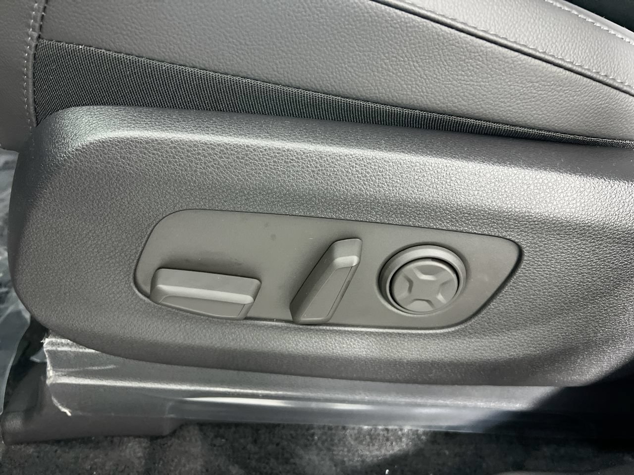 Certified 2026 Kia Carnival SX Prestige FWD image 14