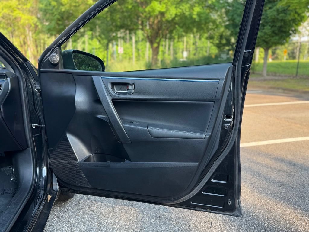 Used 2015 Toyota Corolla S FWD image 14