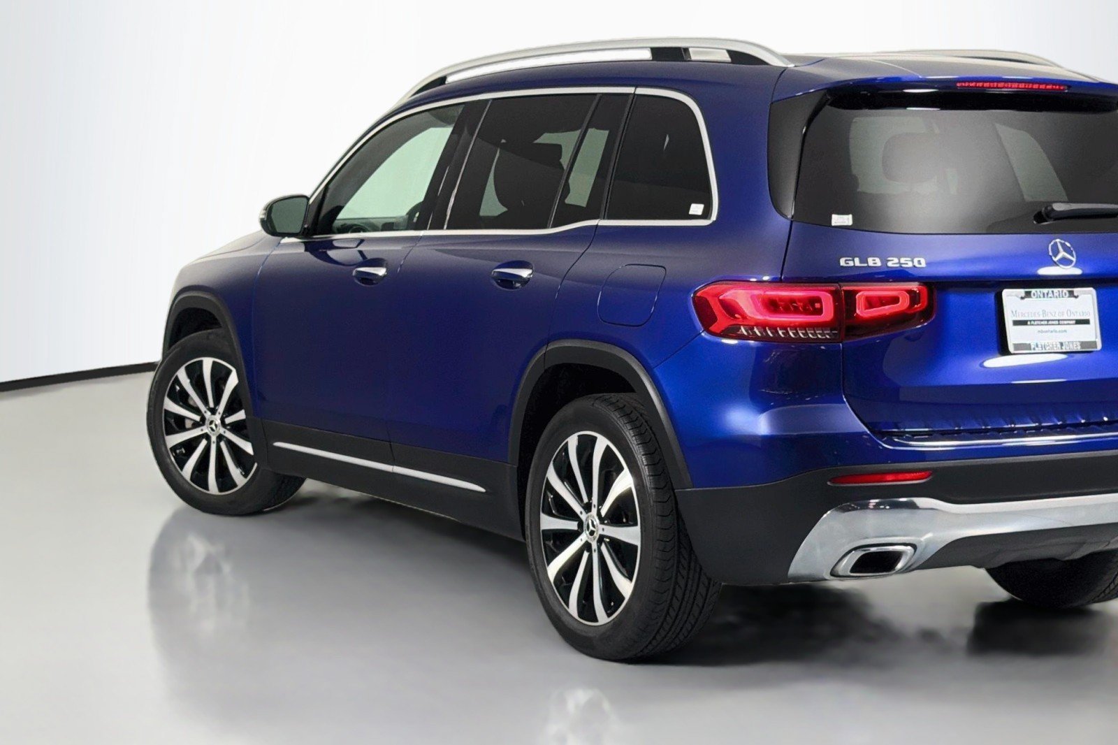 Used 2022 Mercedes-Benz GLB 250 image 14