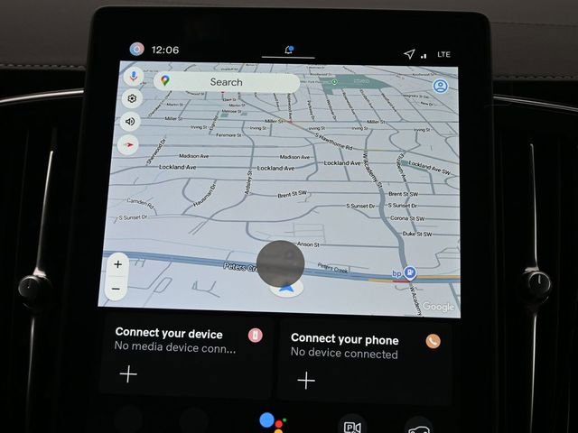 New 2026 Volvo XC90 B6 Plus w/ Protection Package Premier image 15