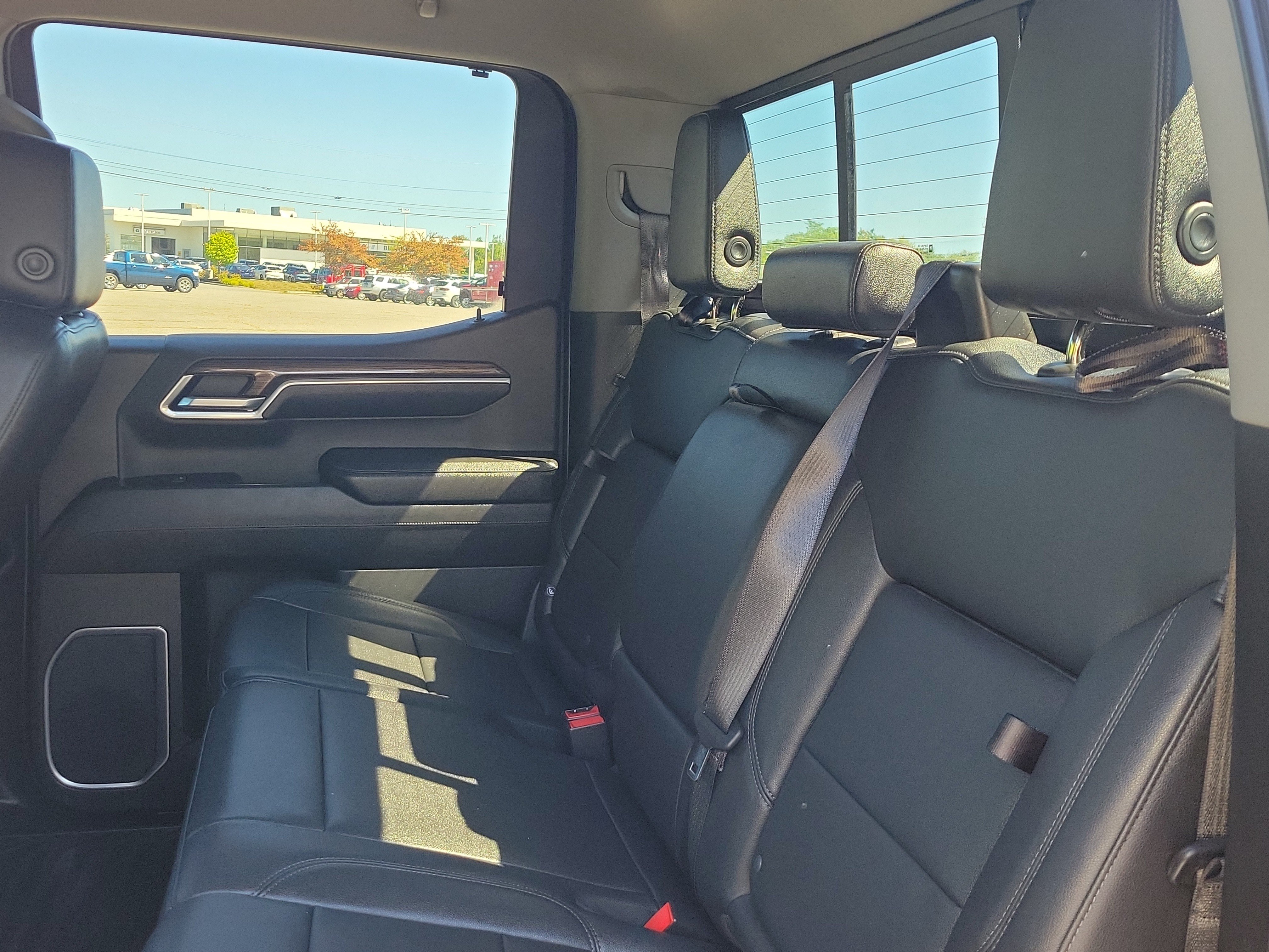 Used 2022 Chevrolet Silverado 1500 RST w/ Convenience Package II AWD/4WD image 16