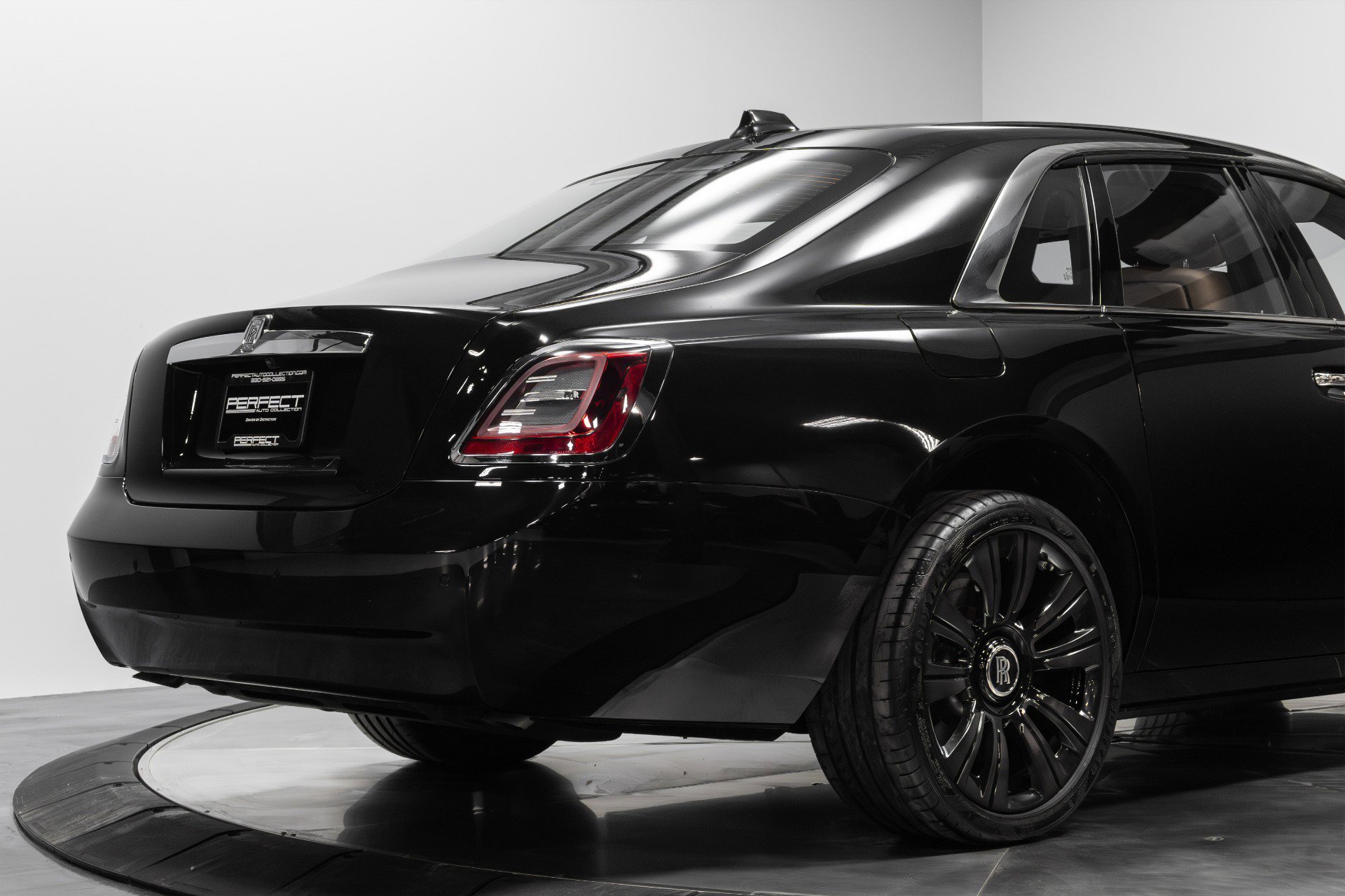 Used 2022 Rolls-Royce Ghost image 17