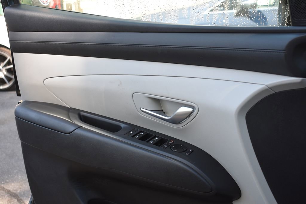Used 2025 Hyundai Tucson SEL AWD/4WD image 13