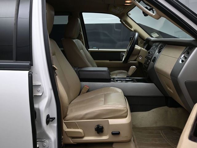 Used 2012 Ford Expedition XLT AWD/4WD image 24