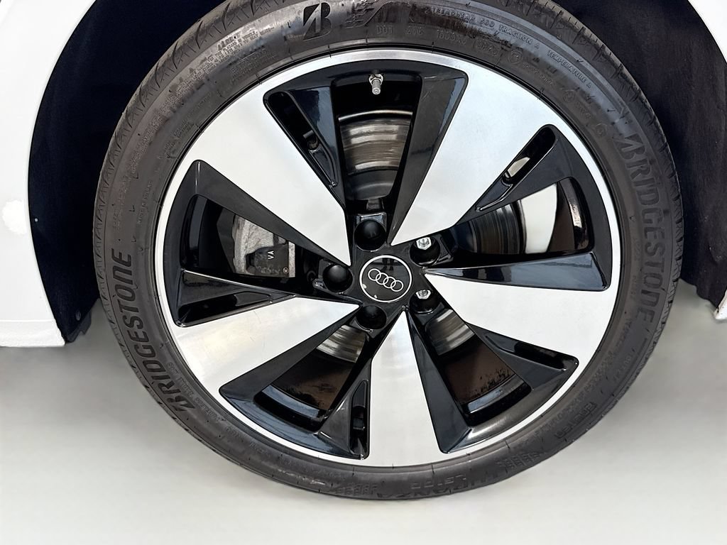 Used 2025 Audi A5 2.0T Prestige AWD/4WD image 31