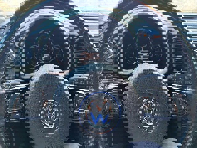 Used 2018 Volkswagen Beetle 2.0T S image 25