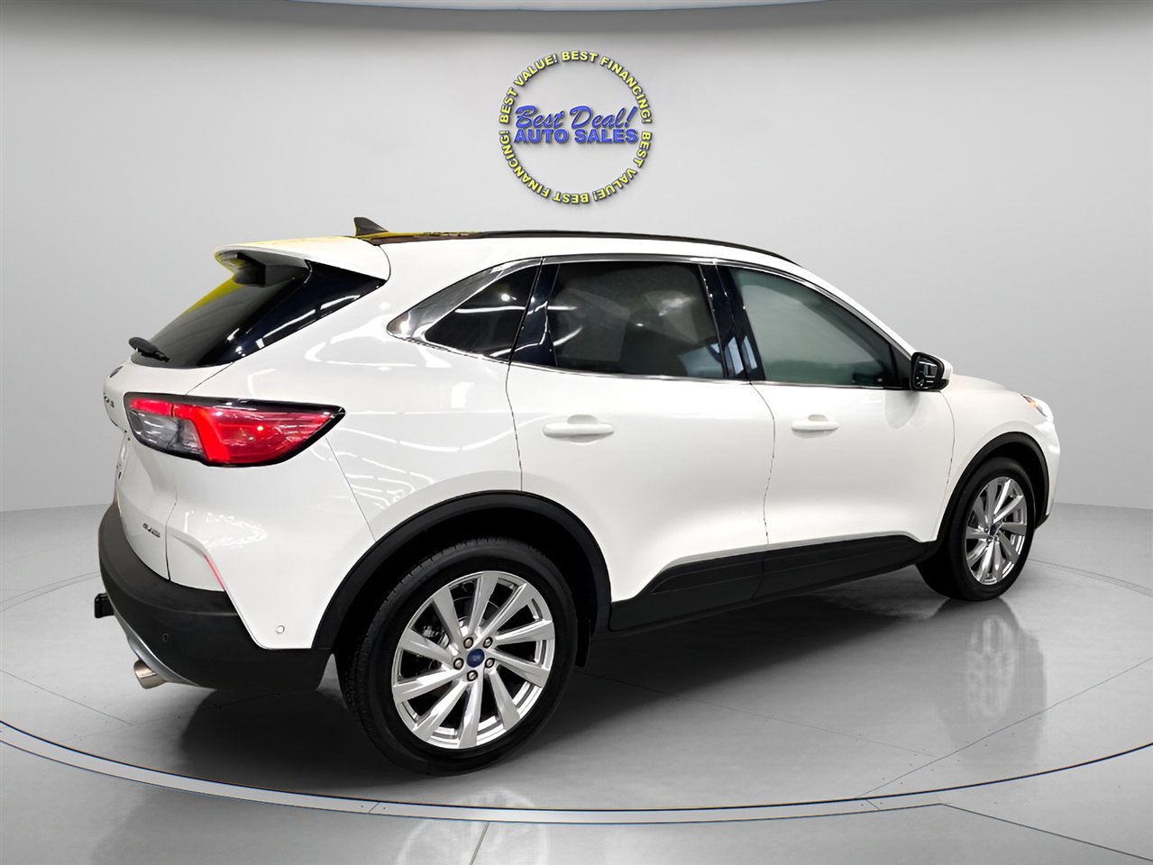 Used 2021 Ford Escape Titanium w/ Titanium Elite Package image 7