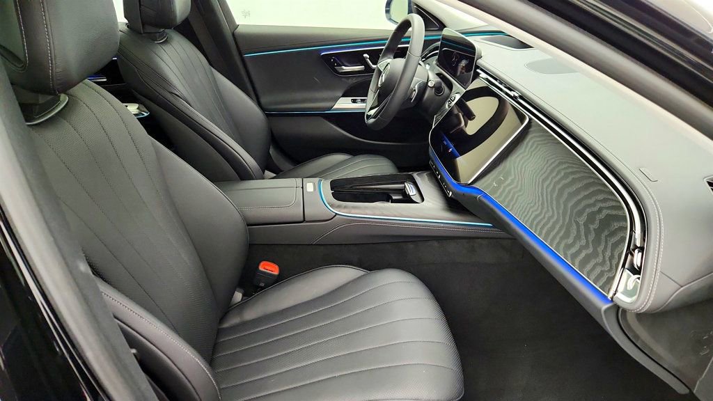 Used 2024 Mercedes-Benz E 450 E 450 4MATIC Sedan, Pinnacle w w/ Driver Assistance Package image 22