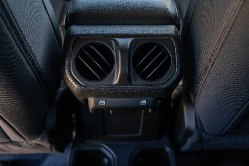Used 2020 Jeep Wrangler Unlimited Sport image 16