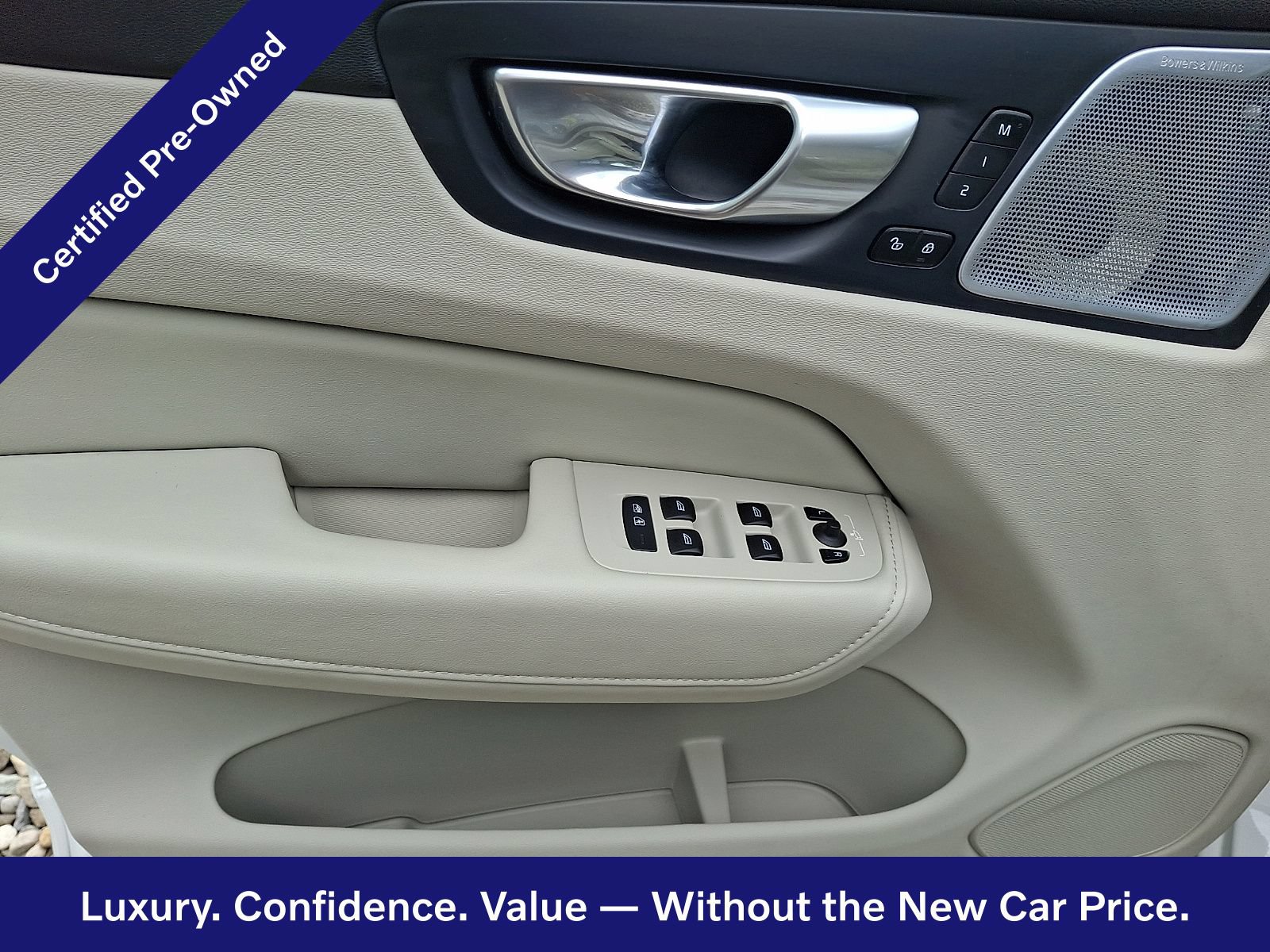 Certified 2024 Volvo XC60 B5 Ultimate AWD/4WD image 13