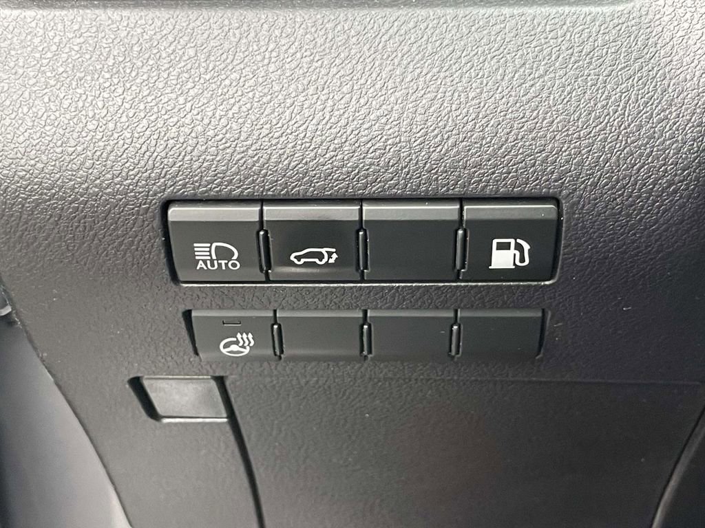 Used 2022 Lexus RX 450h AWD w/ Premium Package image 17