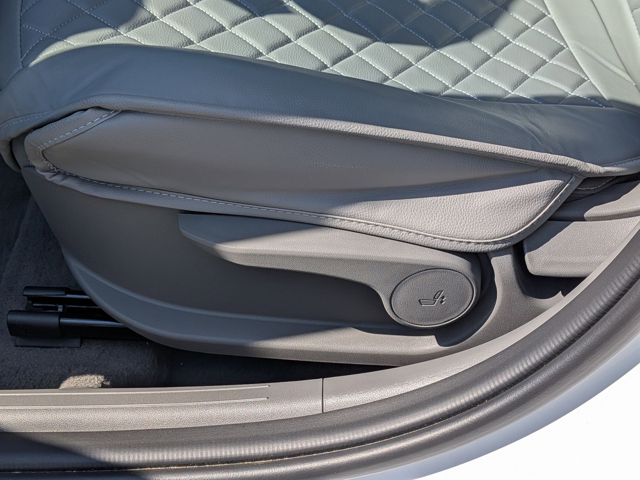 Used 2024 Hyundai Elantra SEL image 15