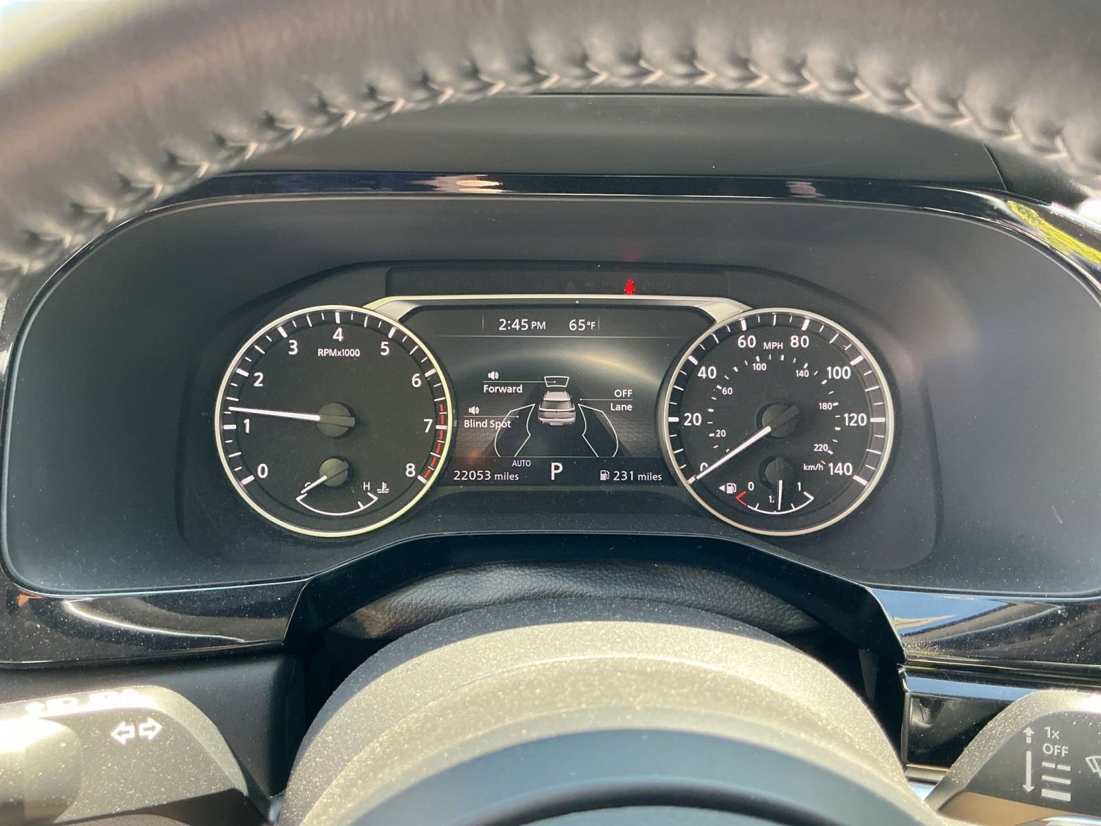 Used 2025 Nissan Pathfinder SV AWD/4WD image 37