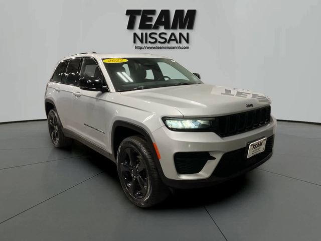 Used 2022 Jeep Grand Cherokee Altitude