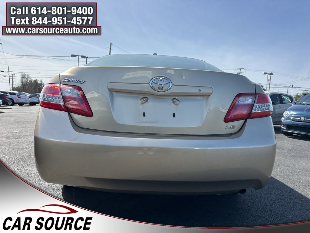 Used 2011 Toyota Camry LE w/ LE Extra-Value Pkg image 3