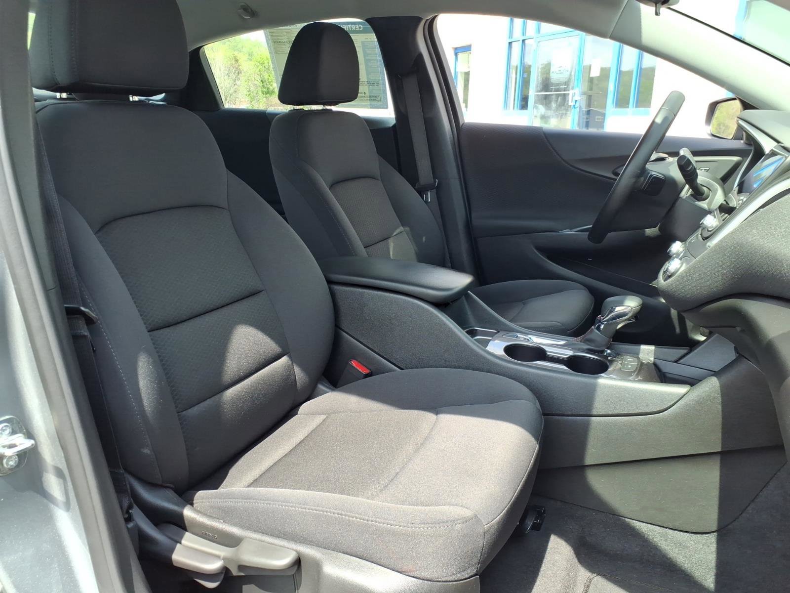 Used 2023 Chevrolet Malibu RS w/ Driver Confidence Package FWD image 7